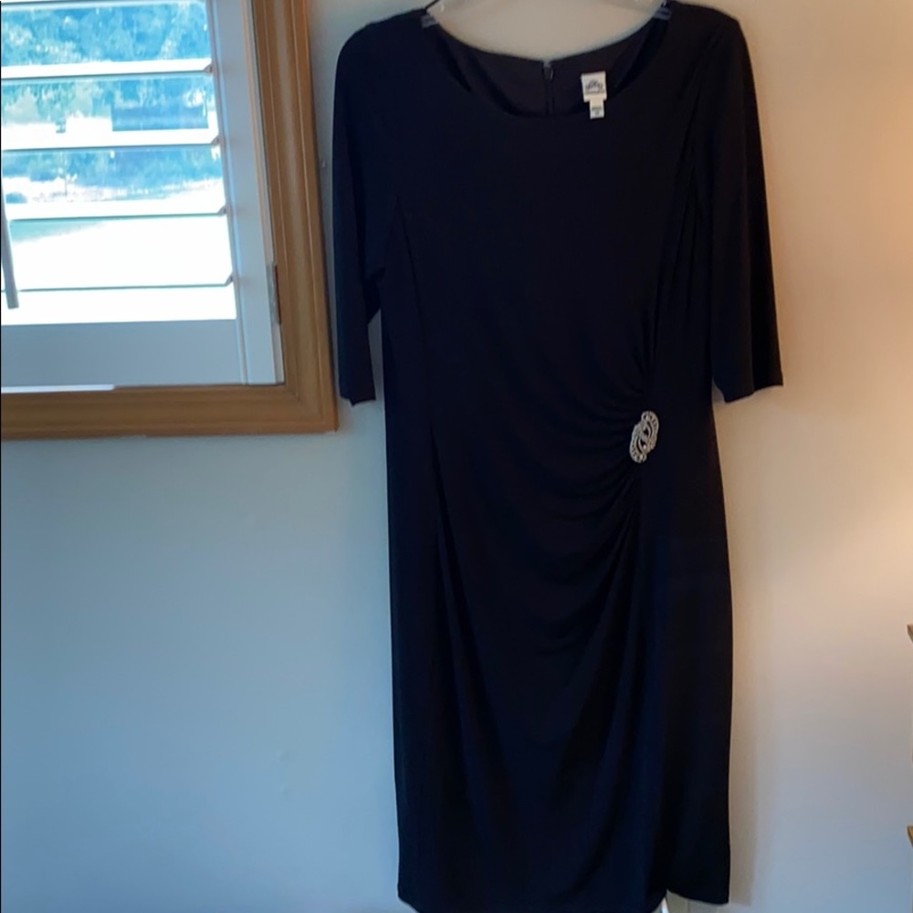 Sangria black dress